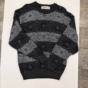 Stylish Geometric Pattern Crewneck Sweater